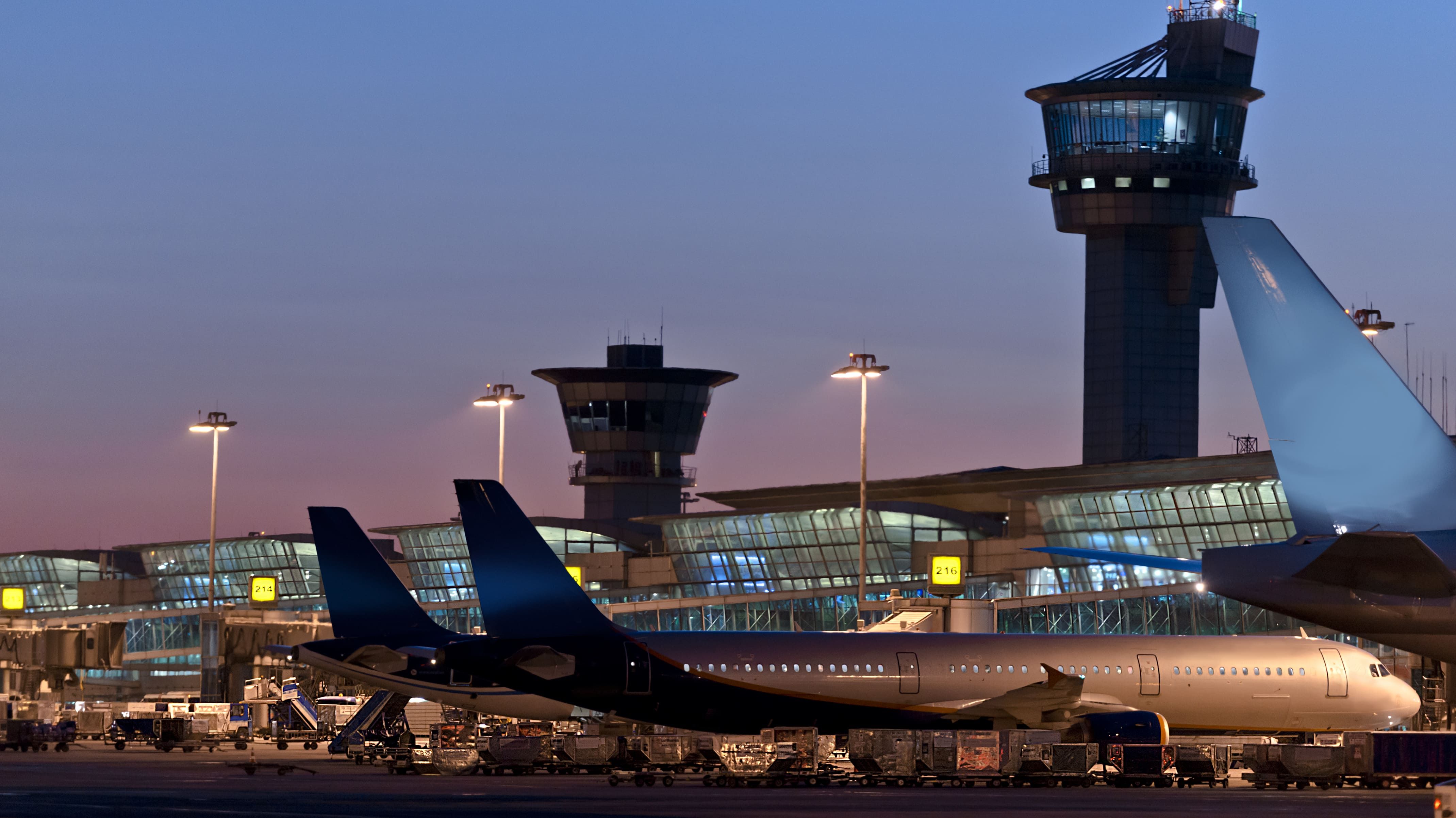 how to support staff through the middle east crisis